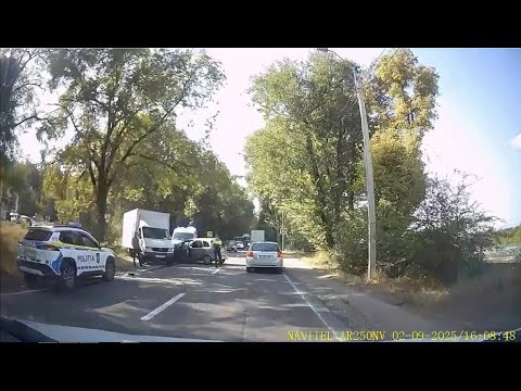 Видео: ДЕБИЛЫ За Рулём Morons Behind the Wheel in Kishinev