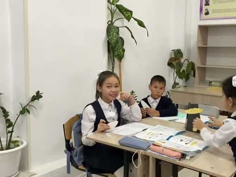 Видео: Әдебиеттік оқу  3-сынып  Тақырыбы:"Түскі тамақ - күшті тамақ" Пән мұғалімі: А.Г.Бокашева