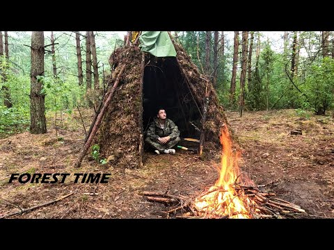 Видео: Построил шалаш и укрылся от грозы. Один на один с природой!