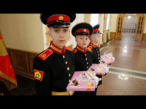 Видео: Концерт, посвященный Дню учителя в Екатеринбургском СВУ