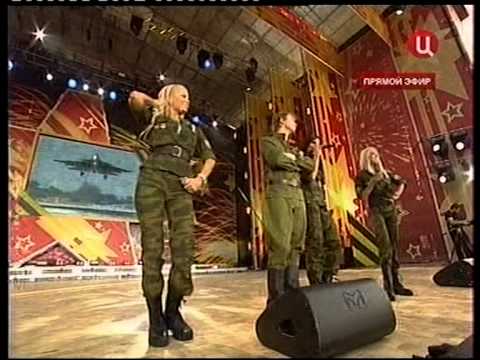 Видео: А.Гоман и Гр.Блестящие "Идет солдат по городу"