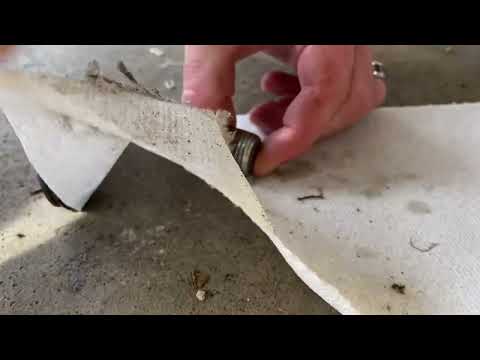 Видео: Замена жидкости в раздаточной коробке RAM 1500 2019, 2020, 2021, 2022