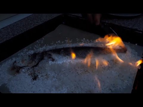 Видео: СИБАС ЗАПЕЧЕННЫЙ В СОЛИ