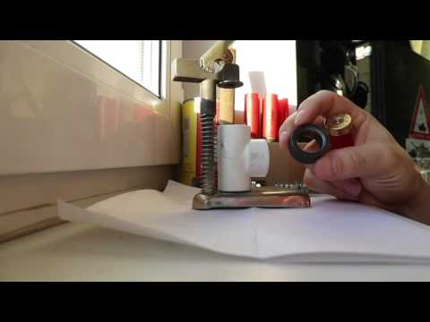 Видео: Обжимка донца гильзы