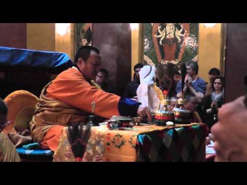 Видео: Торжественный молебен Часть 2 (10.05.13)