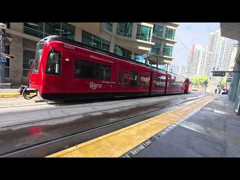 Видео: 10/25/25 Dark side of Downtown San Diego Темная сторона центра  #sandiego #homeless #mentalhealth