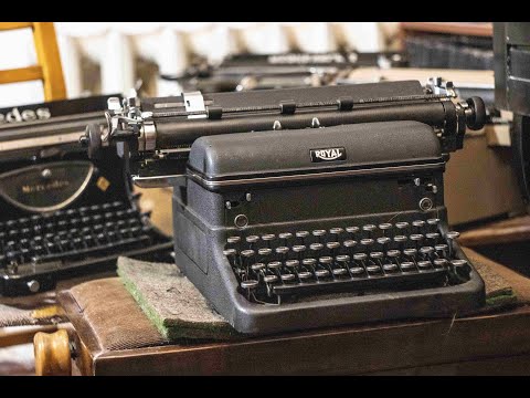 Видео: Ройал КММ | печатная пишущая машинка Royal KMM typewriter