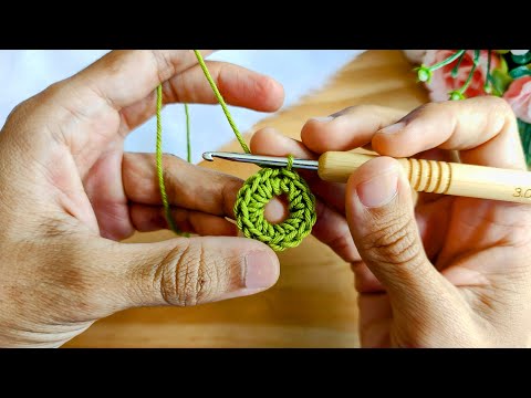 Видео: 5 вязаных крючком вещей к Рождеству, о которых вы пожалеете, если пропустите! 🎄✨ (с субтитрами)