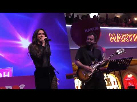 Видео: Nyusha / Нюша - Выбирать чудо (Live, Новое Радио Движ, 10.10.25)