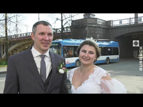 Видео: Свадебный троллейбус проехал по Витебску (21.10.2019)