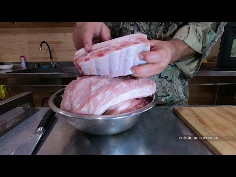 Видео: Шашлык из свинины "Танец с бубном". Шашлычок не успел остыть - съели в один миг