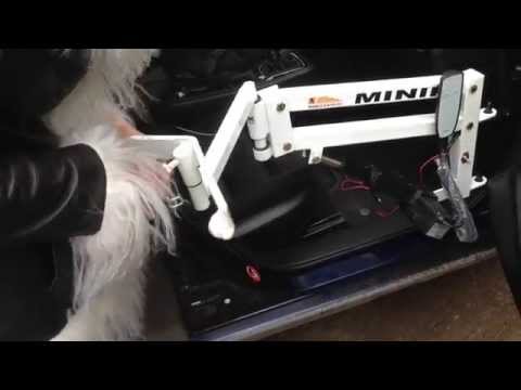 Видео: Подъемник для перемещения инвалидов в автомобиль