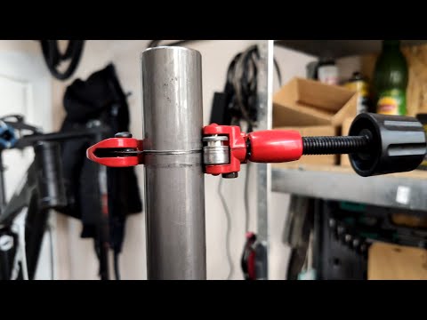 Видео: Китайский труборез против вилки Suntour | Обрезка штока вилки труборезом из китая