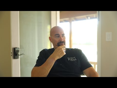 Видео: НА ВАШЕМ МЕСТЕ У МЕНЯ НЕ БЫЛО ВСЕХ ДЕНЬГ В БАНКЕ — ВСЯ СИСТЕМА РУХНЕТСЯ