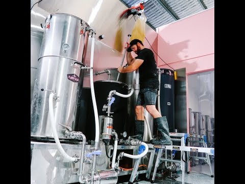 Видео: Коммерческое пивоварение с использованием наносистемы – Зерновое пивоварение – Австралийское краф...