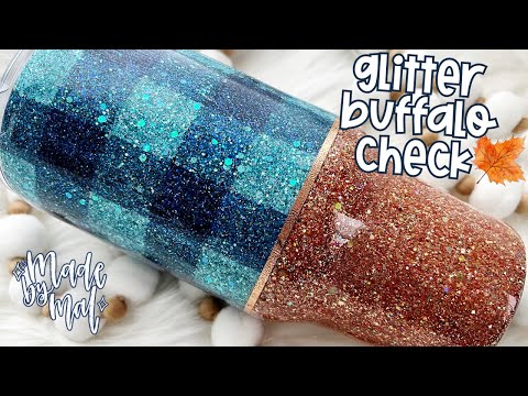 Видео: Осенний стаканчик в клетку «Буффало» 🍁 | Урок по блёсткам и эпоксидной смоле