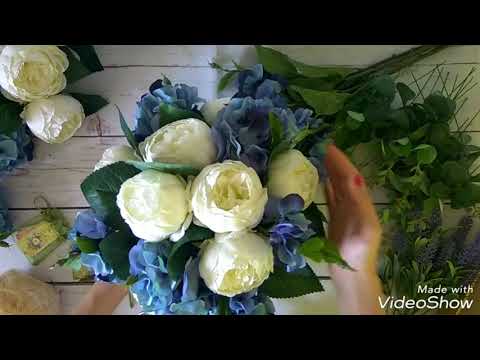 Видео: Мастерская Альфии 🌸 собираем композицию из синей гортензии, белых пионов, лаванды и эвкалипта