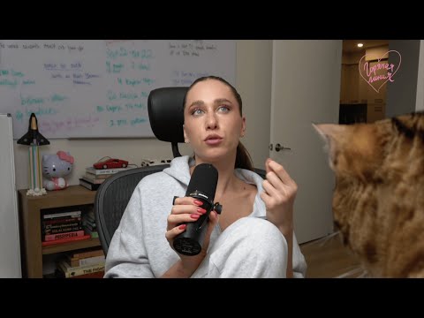 Видео: Мой Парень Во Всем Меня Контролирует