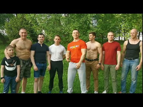 Видео: Новый рекордсмен в отжиманиях на брусьях? Вот это поворот!