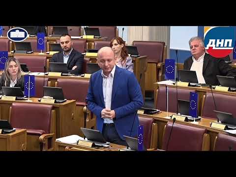 Видео: КНЕЖЕВИЋ: "БОЉЕ БИТИ МИШ, НО НЕ БИТИ НИШТА."