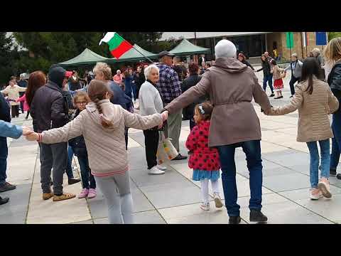 Видео: Николай Славеев пее в Тетевен за Лазаровден !