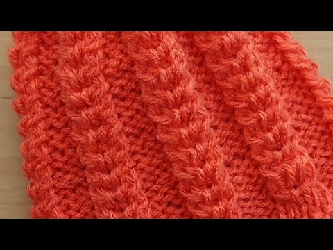 Видео: Лёгкий красивый узор спицами для шапочки, свитера, кофточки.