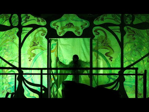 Видео: СЛУЖАНКИ (реж.Р. Виктюк) - обзор спектакля, анализ, мнение