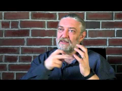Видео: Психолог Капранов учит "отпиливать гири", а не наращивать крылья
