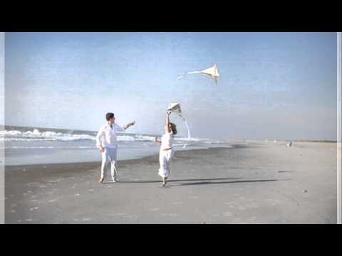 Видео: Ветлицкая Н. & Челобанов С. - "Воздушный Змей" \ композитор Вячеслав Казарин