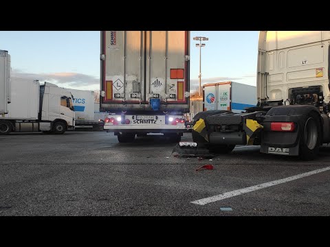 Видео: Опять ДТП. Ехать не могу, нужен ремонт. Пора чистить карму?