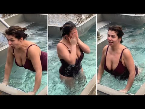Видео: КУПАНИЕ В ЛЕДЯНОЙ ВОДЕ ICE BATH 2022 WINTER SWIMMING ICE HOLE КРЕЩЕНСКИЕ КУПАНИЯ Часть 19