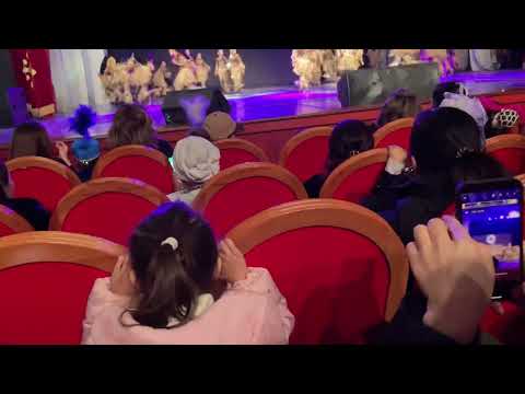 Видео: Інжу би ансамблі Африка биі