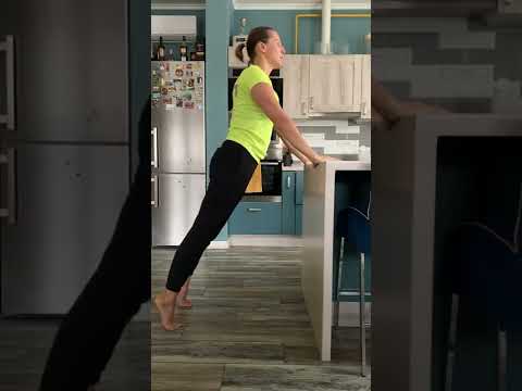 Видео: Утренняя зарядка. Разминка. Растяжка