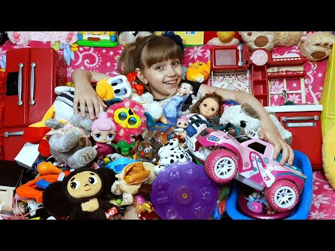 Видео: ПРОЩАНИЕ С ЛЮБИМЫМИ ИГРУШКАМИ ДЕТСТВА // Отнесли 15 КГ игрушек в САДИК
