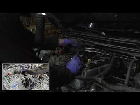 Видео: Suzuki Grand Vitara 2.0л 2008 года. Снятие двигателя (1 часть)