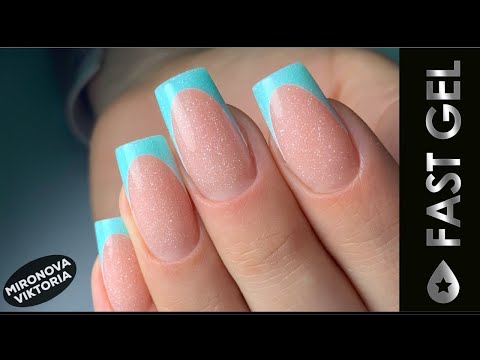Видео: Бирюзовый френч с мелким мерцанием. Коррекция акрилатиком.