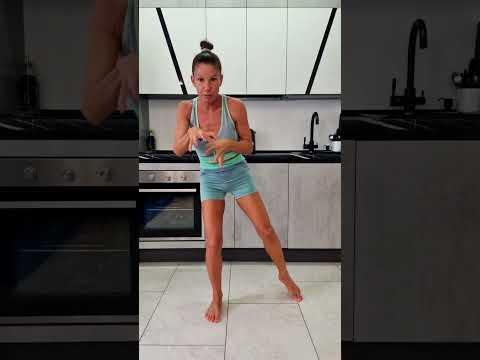 Видео: Тренировка стоя: минус боль, плюс энергия (10 минут без изнурения)