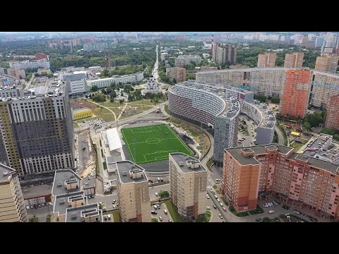 Видео: Строительство стадиона в мкрн.25 подходит к завершению