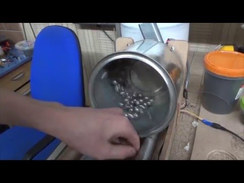 Видео: Шаровая мельница+Звездокатка (Balls milling machine + stars rolling  machine for Fireworks)