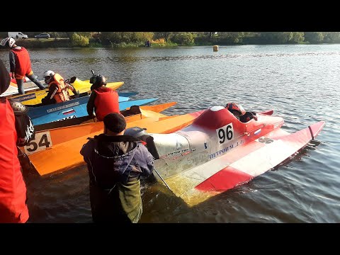 Видео: Чемпионат Тверской области по водно-моторному спорту, класс С-500, 1 заезд. Конаково 2024