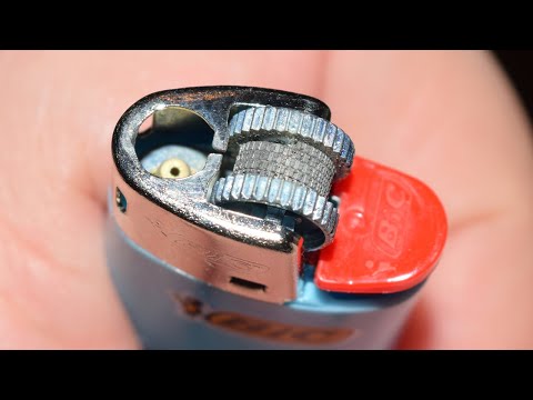 Видео: Зажигалка на приборной панели. Правда или миф?