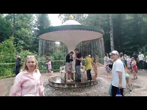 Видео: Летний день в Петергофе! #петербург, # путешествия