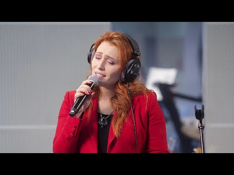 Видео: Авторадио. Анастасия Спиридонова — Прыжок в облака