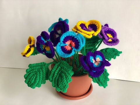 Видео: Анютины глазки в горшочке крючком на 8 марта , часть2 /Crocheted pansies in a pot on March 8, part 2