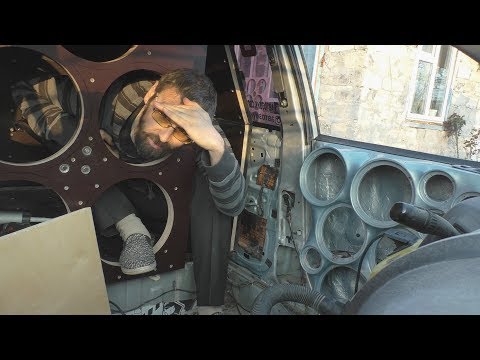 Видео: Стена, залил стаканы, установил распорки