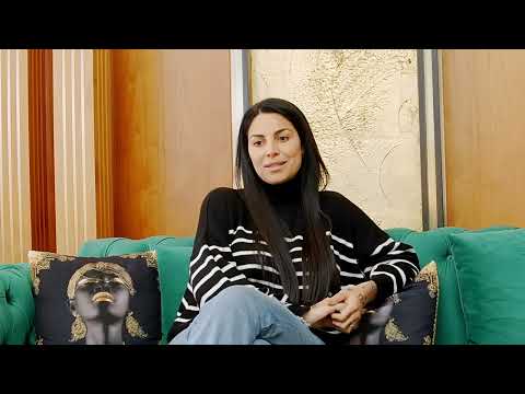 Видео: Metopodcast-еп.2  НАТАША МОНЕВА “Моят живот го определям нещо като “Беднякът-милионер” “