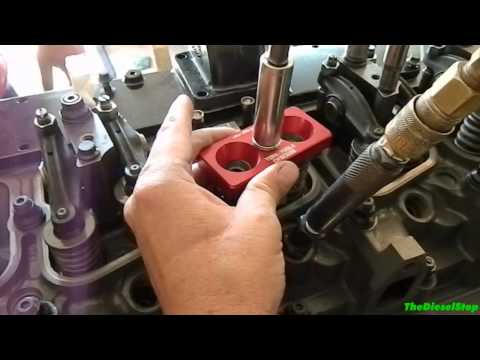 Видео: 5.9 Установка клапанных пружин Cummins 60 фунтов
