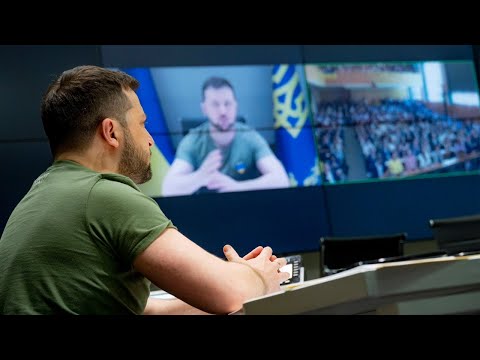 Видео: Володимир Зеленський поспілкувався зі студентами провідних французьких університетів