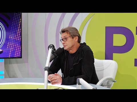 Видео: Александр Домогаров в программе «Ближе к звёздам» на «Радио 1»