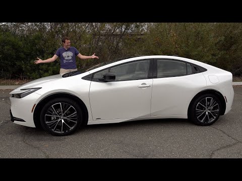 Видео: Toyota Prius 2023 года - новый и шокирующе превосходный